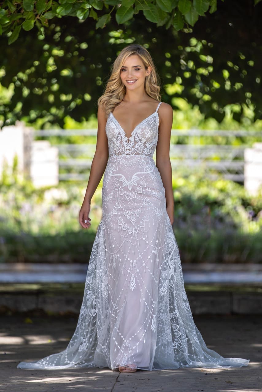 Brautkleid Hersteller Designer Brautmode Hochzeitskleid Loré Group